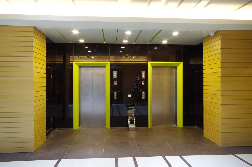 Holiday Inn Express Dujiangyan Ancient City, Chengdu Holiday Inn Express Dujiangyan Ancient City, Chengdu