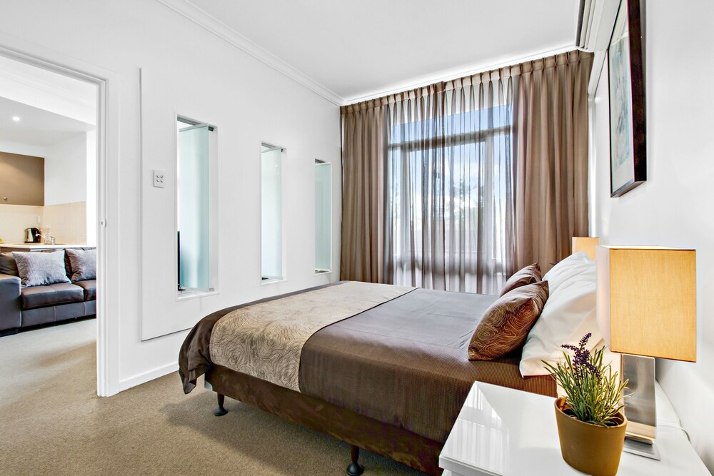 Adelaide DressCircle Apartments - Ward St, Adelaide Adelaide DressCircle Apartments - Ward St, Adelaide