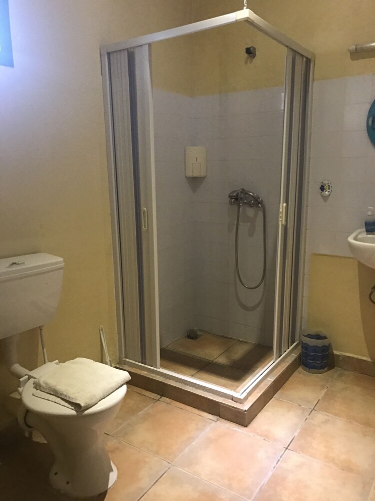 Vanuatu Holiday Hotel, Port Vila Vanuatu Holiday Hotel, Port Vila