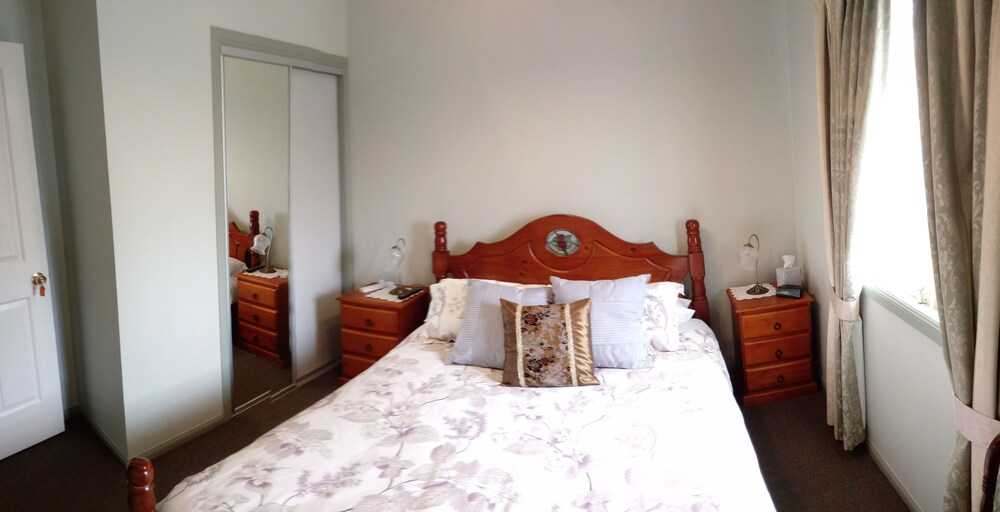 Murphys Bed and Breakfast, Brisbane Murphys Bed and Breakfast, Brisbane