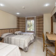 亞美利卡杜蘇勒飯店