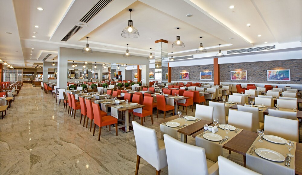 Grand Park Lara - All Inclusive, Antalya Grand Park Lara - All Inclusive, Antalya