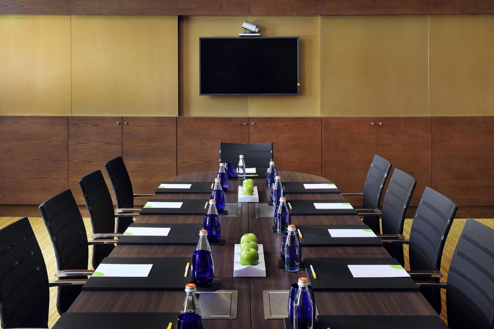 Courtyard by Marriott World Trade Center Abu Dhabi, Dubai Courtyard by Marriott World Trade Center Abu Dhabi, Dubai