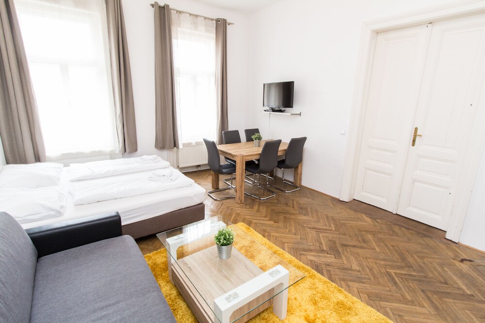 CheckVienna - Liechtensteinstrasse CheckVienna - Liechtensteinstrasse