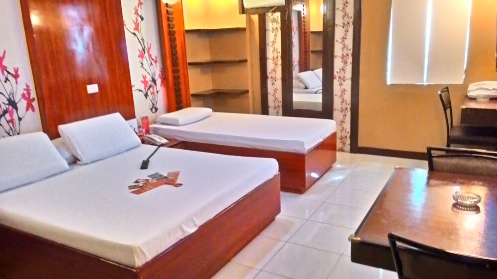 Hotel Sogo - Quezon Ave., Manila Hotel Sogo - Quezon Ave., Manila