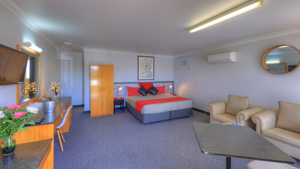 Shearing Shed Motor Inn, Dubbo Shearing Shed Motor Inn, Dubbo
