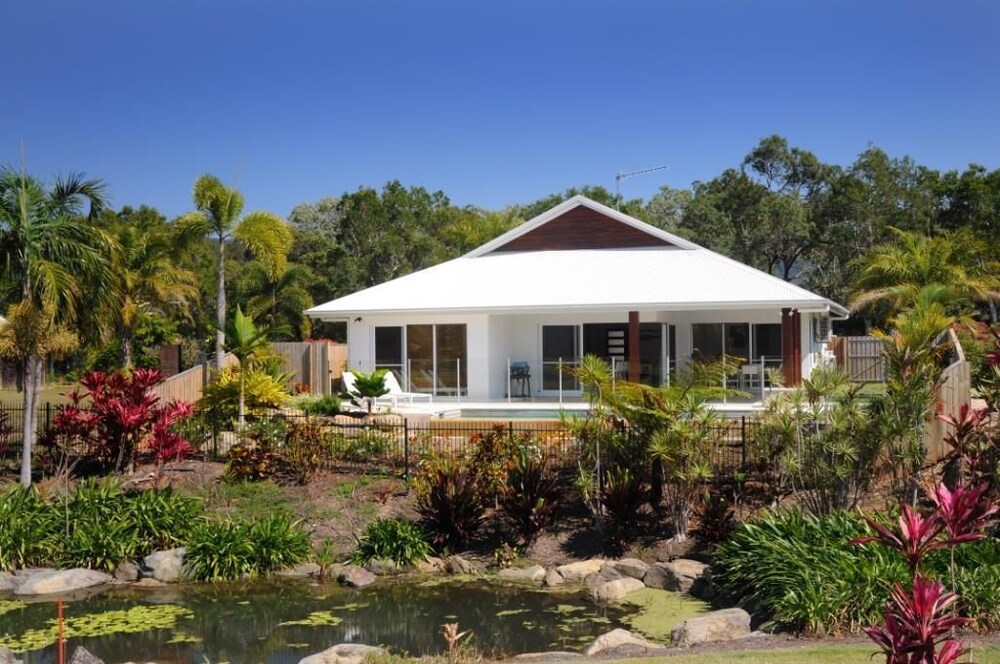 4 Cascade Luxury House on Fairway, Port Douglas 4 Cascade Luxury House on Fairway, Port Douglas