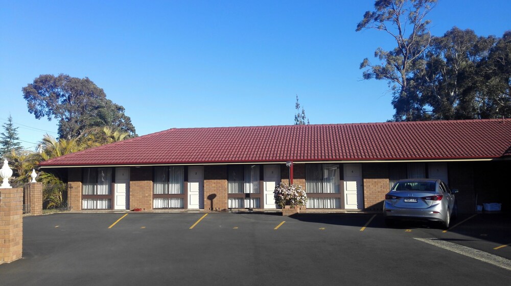 Bomaderry Motor Inn, Nowra Bomaderry Motor Inn, Nowra