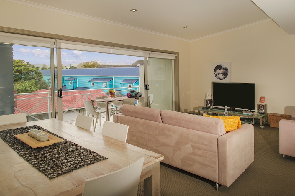 Crowsnest Apartments, Whitianga Crowsnest Apartments, Whitianga