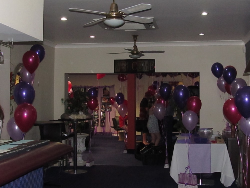 Sun Palms Motel, Rockhampton Sun Palms Motel, Rockhampton