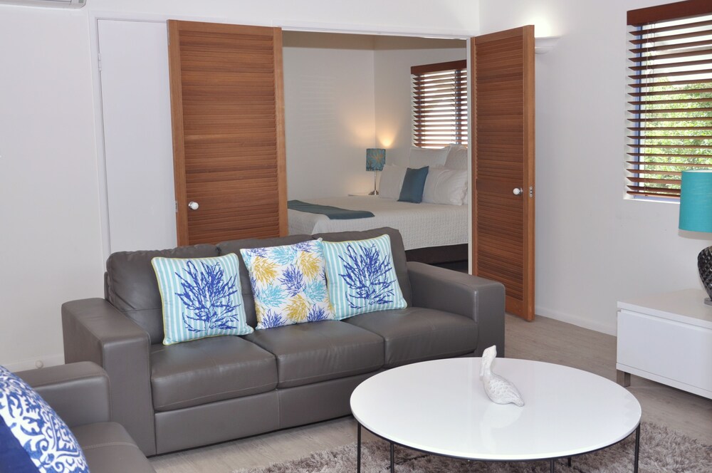 Rimini Holiday Apartments, Sunshine Coast Rimini Holiday Apartments, Sunshine Coast