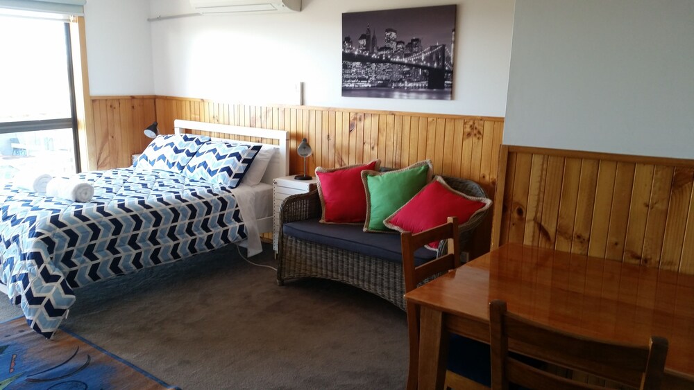 Blue Seas Holiday Villas, Tasmania Blue Seas Holiday Villas, Tasmania