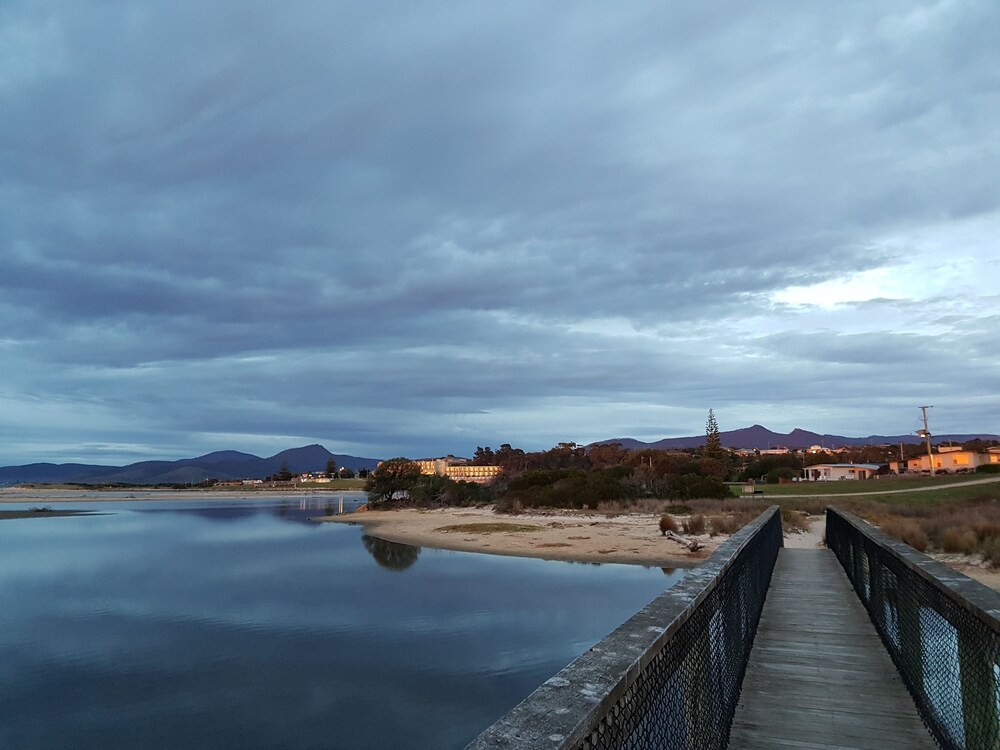 Blue Seas Holiday Villas, Tasmania Blue Seas Holiday Villas, Tasmania