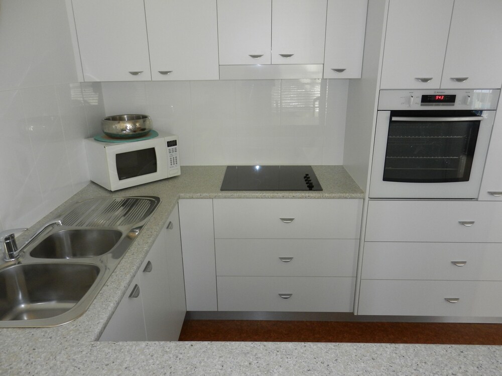 Kalua Holiday Apartments, Sunshine Coast Kalua Holiday Apartments, Sunshine Coast