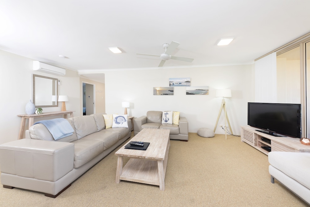 Beaches International, Forster Beaches International, Forster