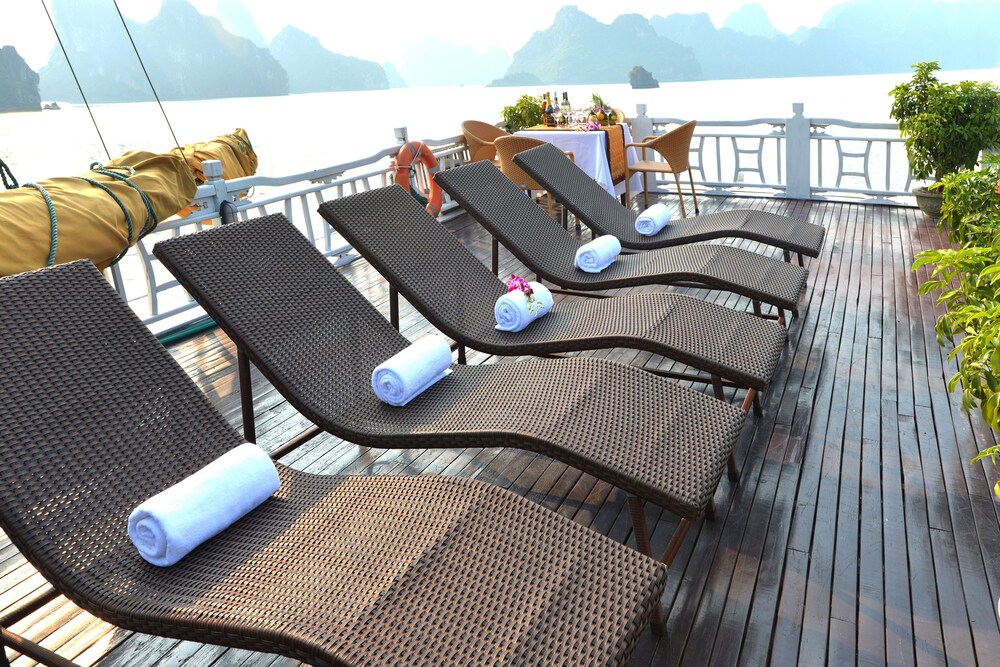Majestic Cruise, Ha Long Majestic Cruise, Ha Long