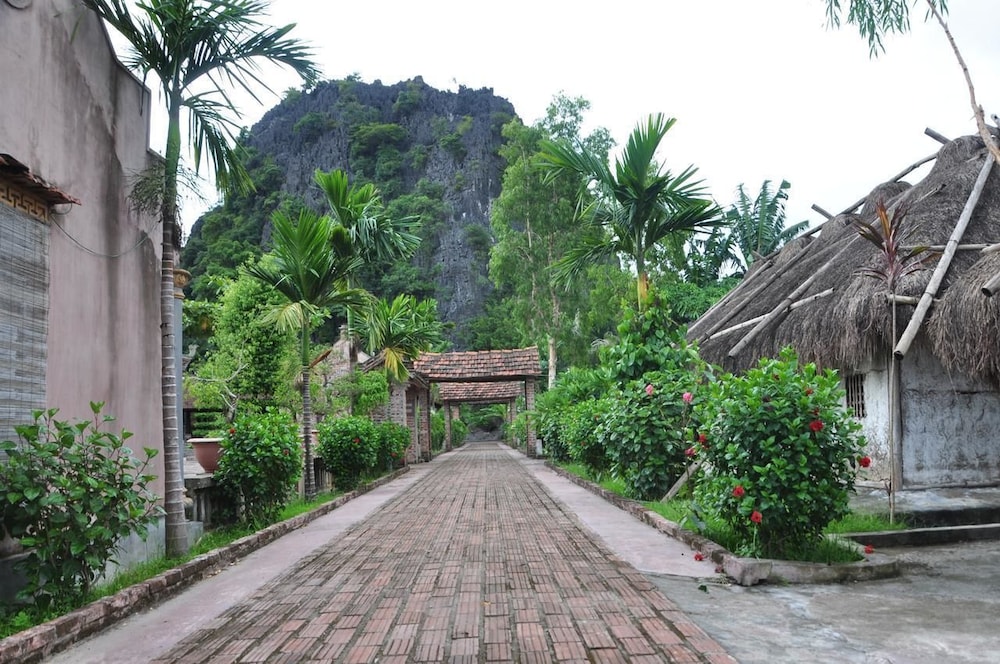 Vietnamese Ancient Village Hotel, Ninh Binh Vietnamese Ancient Village Hotel, Ninh Binh