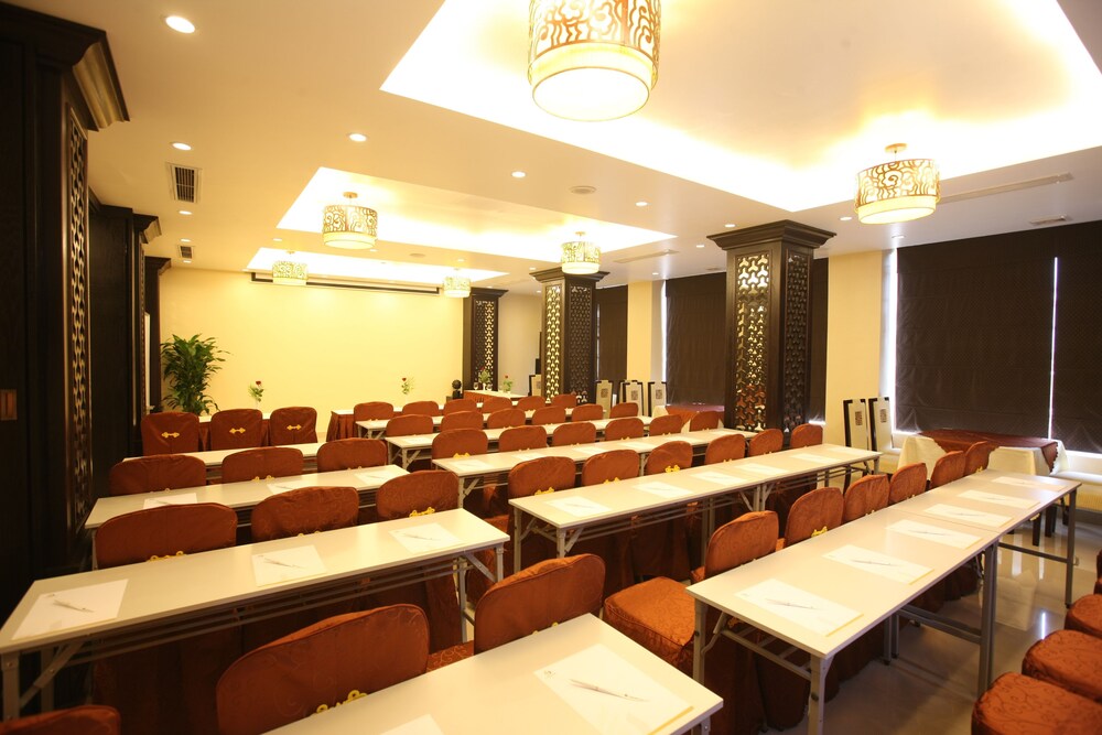 Lac Long Hotel, Haiphong Lac Long Hotel, Haiphong