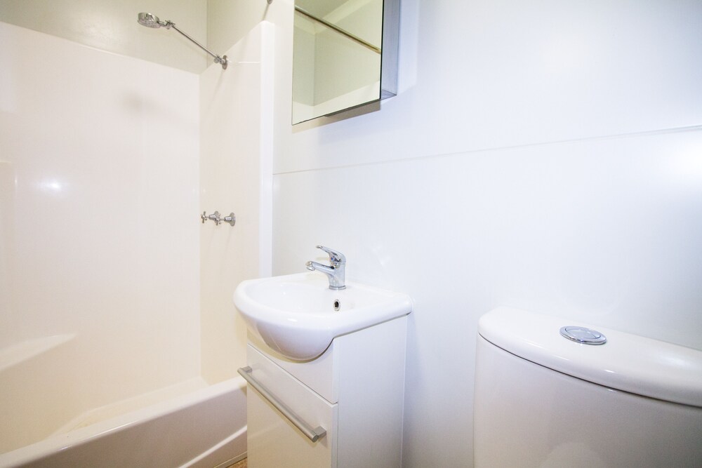 Aaok Moondarra Accommodation Village, Mount Isa Aaok Moondarra Accommodation Village, Mount Isa