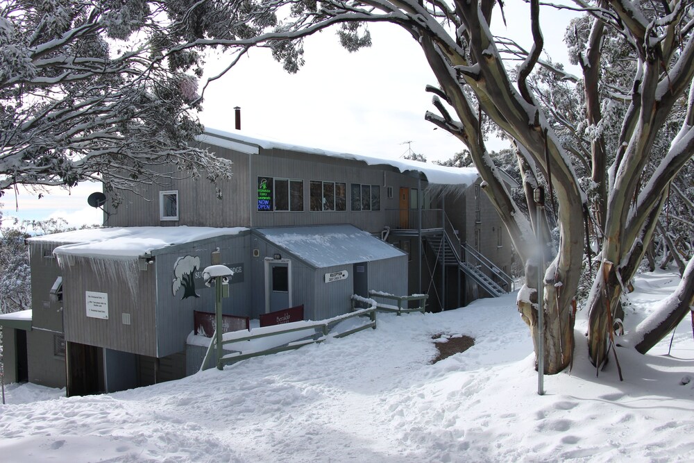 Sugarbush Lodge and Apartments Hotel image