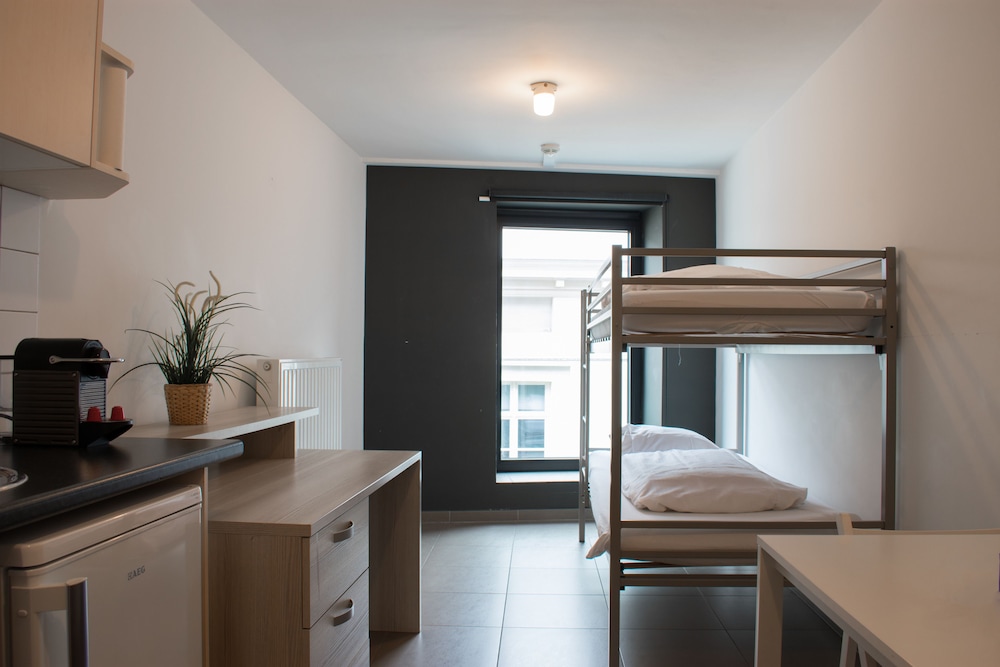 13 O'clock Hostel 13 O'clock Hostel