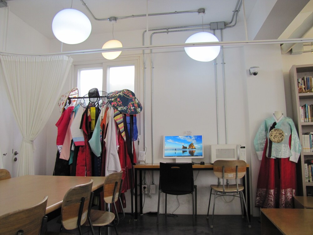 Empathy Guesthouse - Hostel, Daegu Empathy Guesthouse - Hostel, Daegu