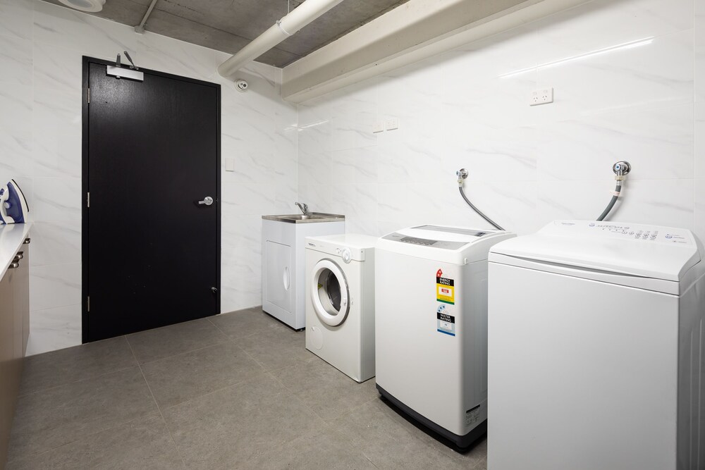 Ascot Budget Inn & Residences, Brisbane Ascot Budget Inn & Residences, Brisbane