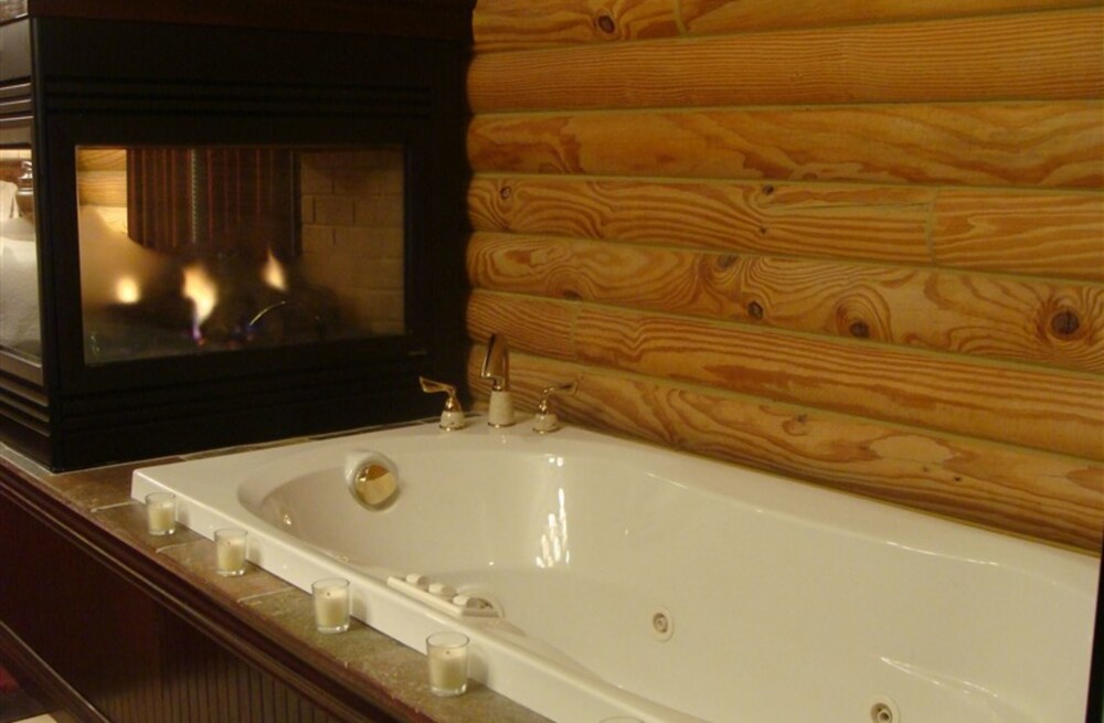 A Breath of Heaven Bed and Breakfast, Traverse City A Breath of Heaven Bed and Breakfast, Traverse City