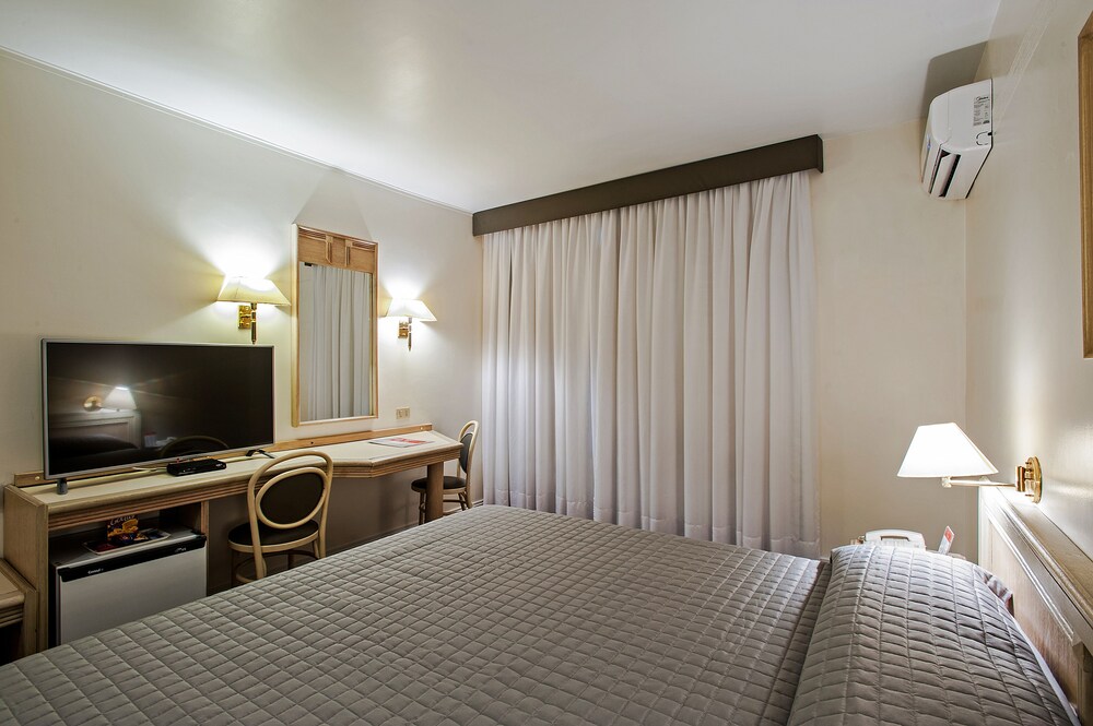 Trevi Hotel & Business, Curitiba Trevi Hotel & Business, Curitiba