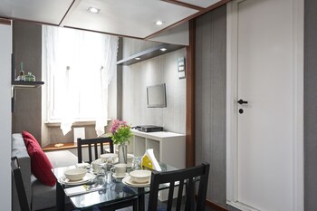 Hotel Easy Apartment Milano