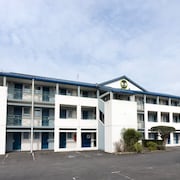 南特貝若利公園博覽民宿飯店