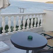 艾克拉蒂絲海角公寓飯店 - 米蒂卡斯