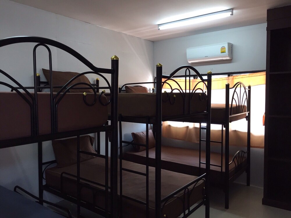 V2 Seagate Hip Hotel - Hostel, Don Sak V2 Seagate Hip Hotel - Hostel, Don Sak