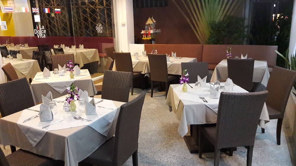Nirvana Hotel, Phuket Nirvana Hotel, Phuket