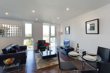 Saco Aldgate - Altitude Hotel