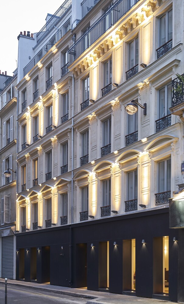 9HOTEL REPUBLIQUE, Paris 9HOTEL REPUBLIQUE, Paris
