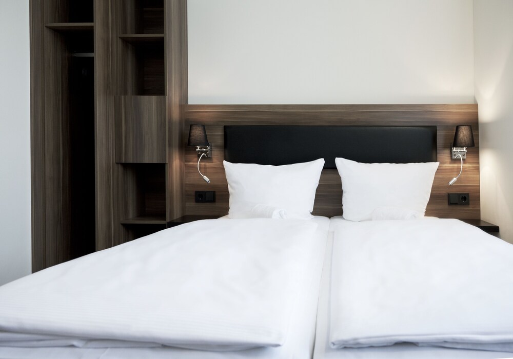 IBB Blue Hotel Adlershof Berlin-Airport, Berlin IBB Blue Hotel Adlershof Berlin-Airport, Berlin
