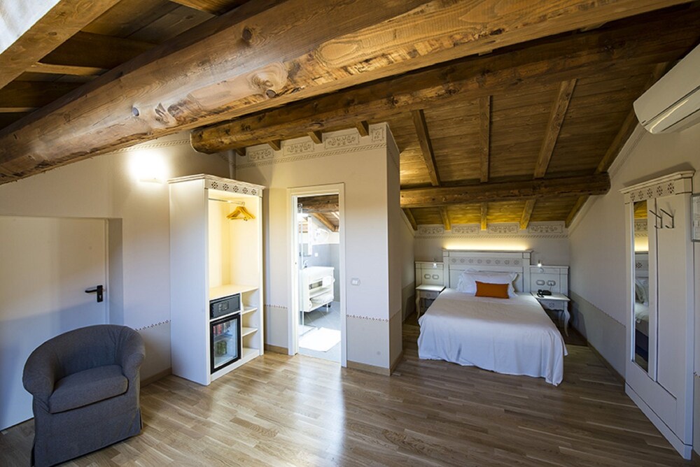 Hotel Sesmones, Lodi Hotel Sesmones, Lodi