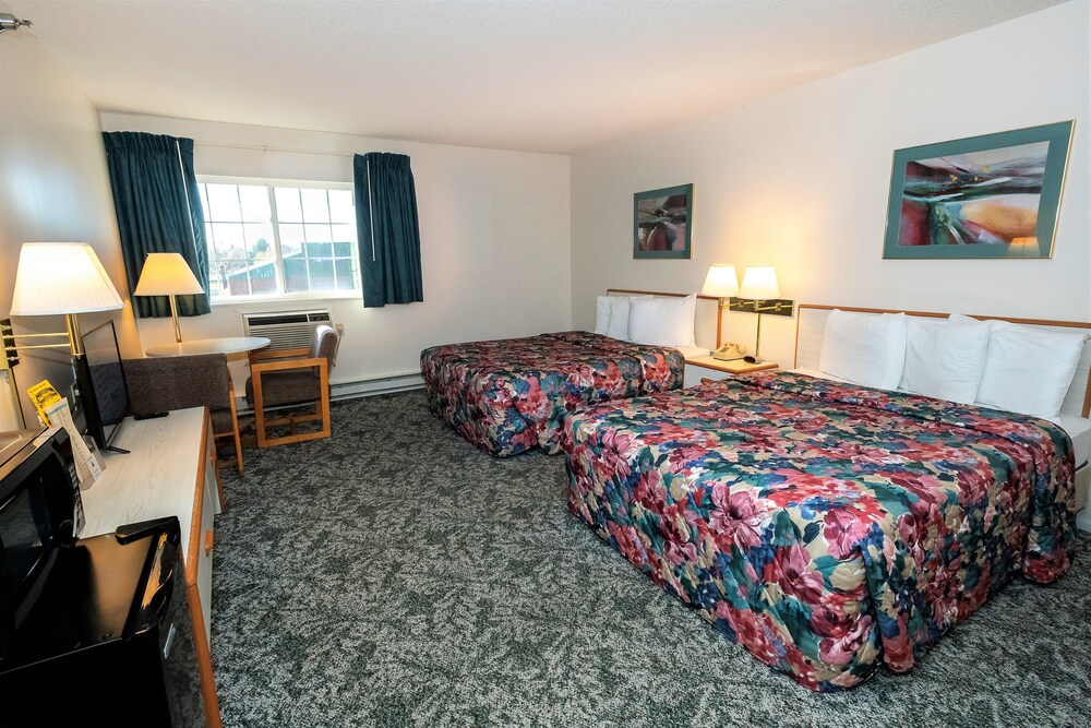 Mountain Host Motor Inn Dickinson Michigan Hotel Price Address