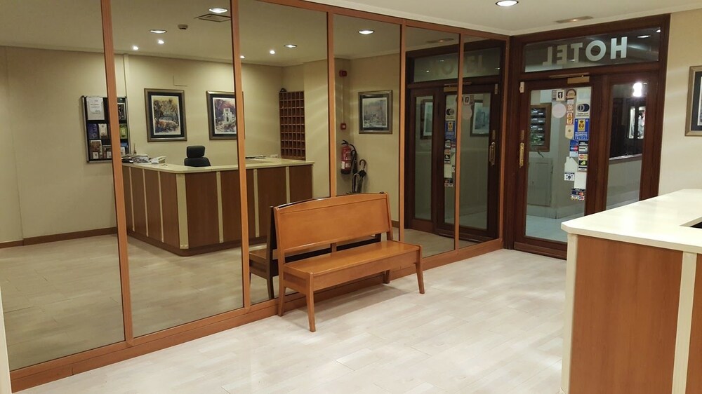 Hotel Achuri, Vitoria-Gasteiz Hotel Achuri, Vitoria-Gasteiz