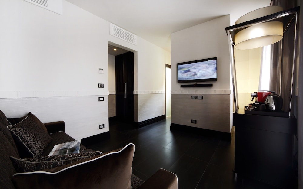 Mood Suites Tritone, Rome Mood Suites Tritone, Rome