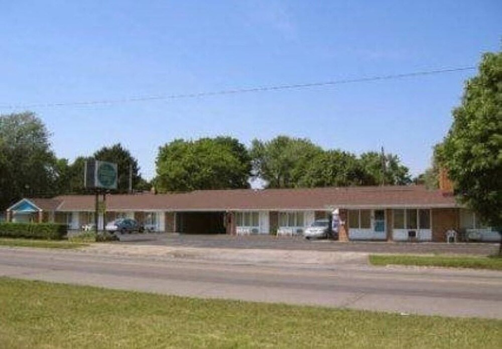 Shiva's Travelers Lodge, Niagara Falls Shiva's Travelers Lodge, Niagara Falls