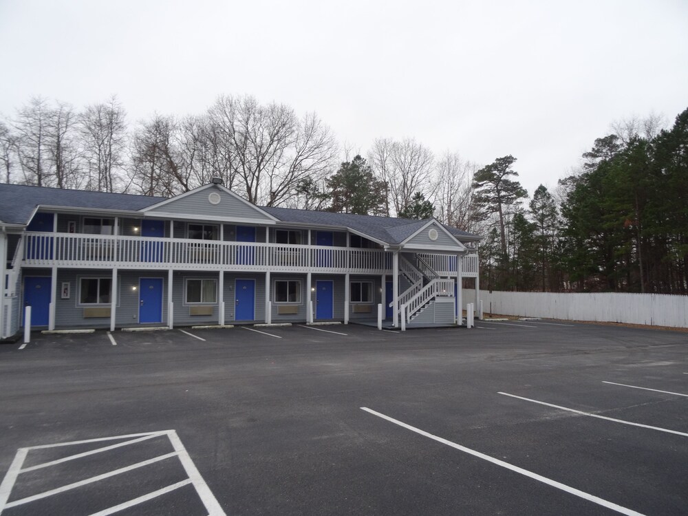 Village Inn and Suites, Galloway Village Inn and Suites, Galloway