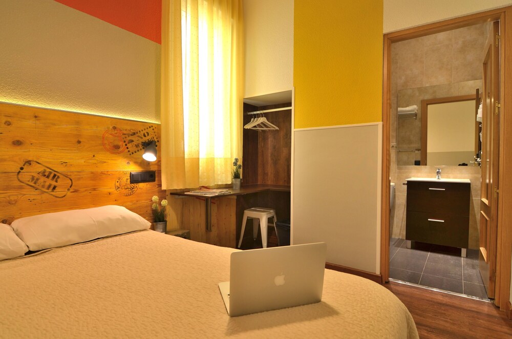 Far Home Atocha, Madrid Far Home Atocha, Madrid