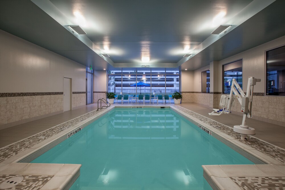 Holiday Inn Cleveland Clinic, Cleveland Holiday Inn Cleveland Clinic, Cleveland