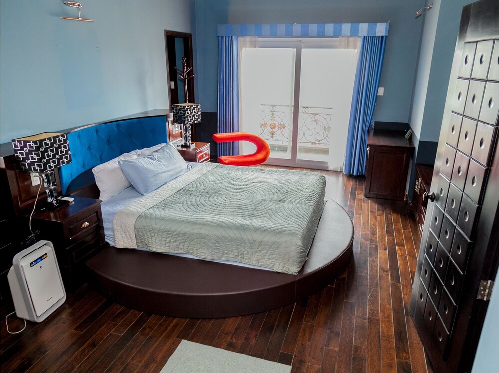 Edenroc Hotel, Ho Chi Minh City Edenroc Hotel, Ho Chi Minh City