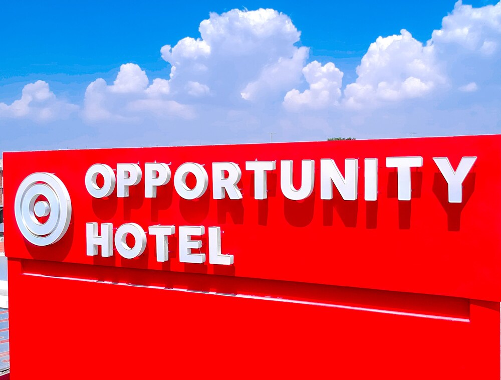 Hotel Opportunity, Leon Hotel Opportunity, Leon