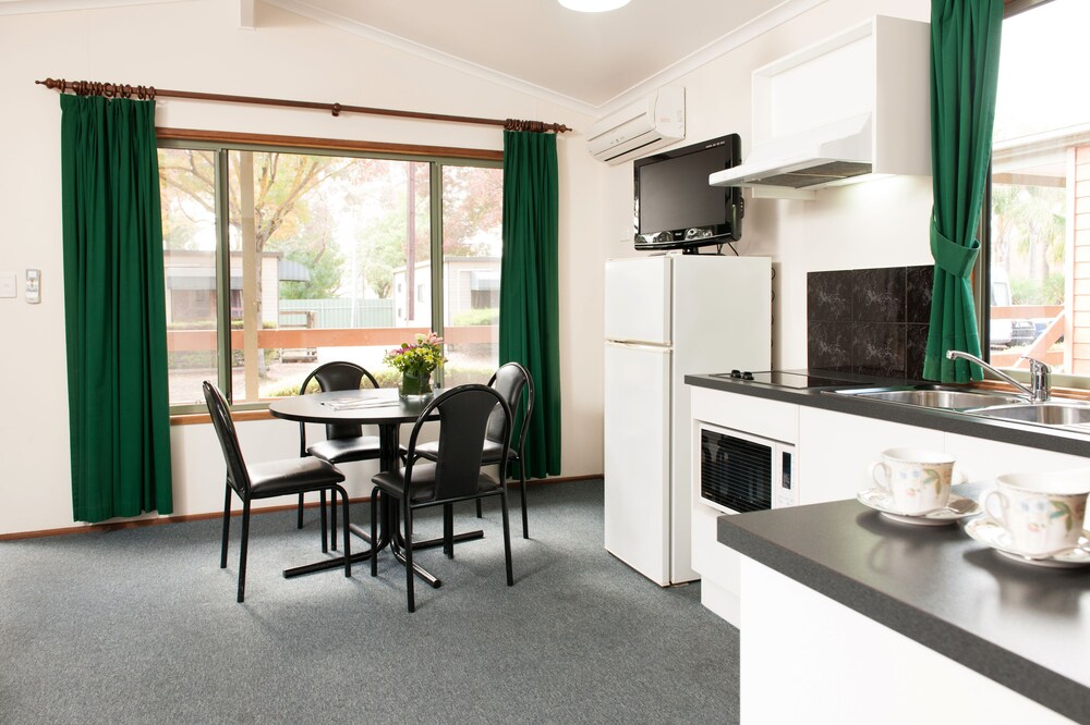 Adelaide Caravan Park - Aspen Holiday Parks, Adelaide Adelaide Caravan Park - Aspen Holiday Parks, Adelaide