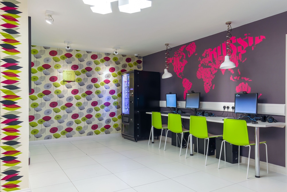 Safestay London Kensington Holland Park, London Safestay London Kensington Holland Park, London