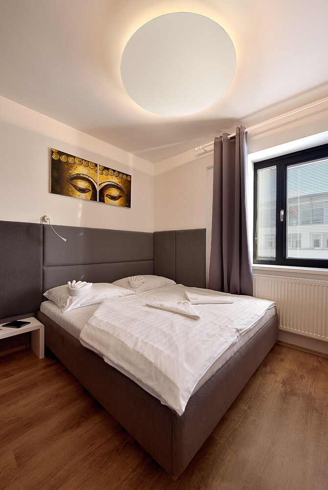Charming & Cozy - Ambiente Apartments, Bratislava Charming & Cozy - Ambiente Apartments, Bratislava